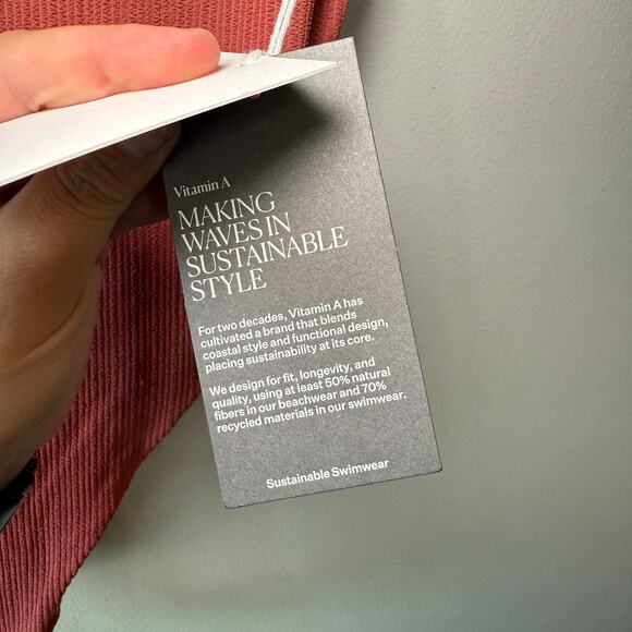 Vitamin A Terracotta Scoop Neck Ripple Texture One Piece Swimsuit Size Medium - Picture 3 of 9